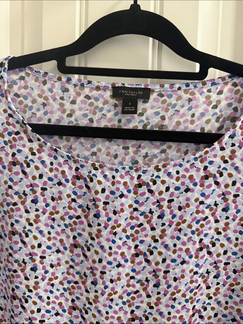 Ann Taylor Women’s Blouse Multicolor Dot Print — White/Purple